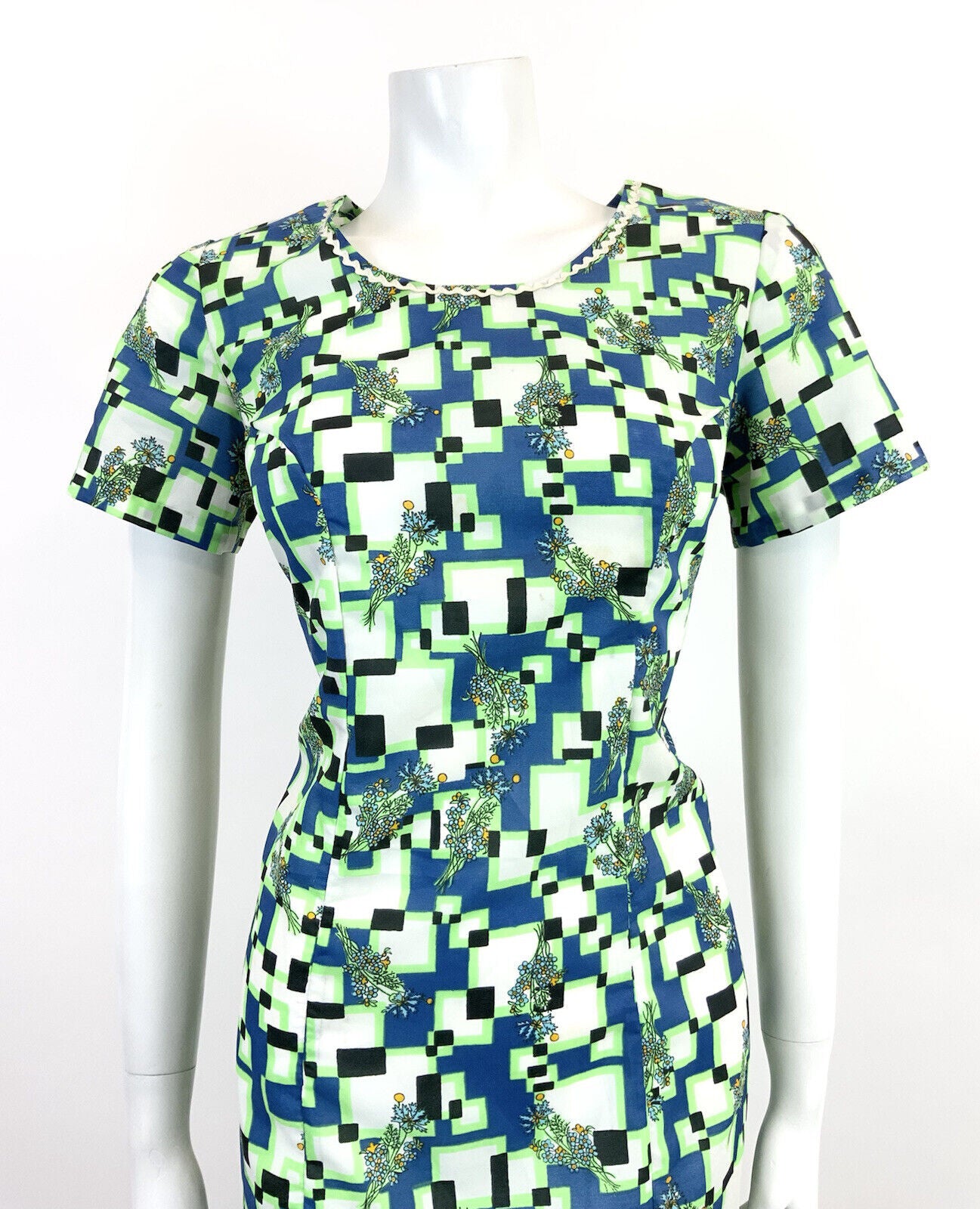 VINTAGE 60s 70s BLUE NEON GREEN WHITE GEOMETRIC FLORAL PIXEL MOD SHORT DRESS 14