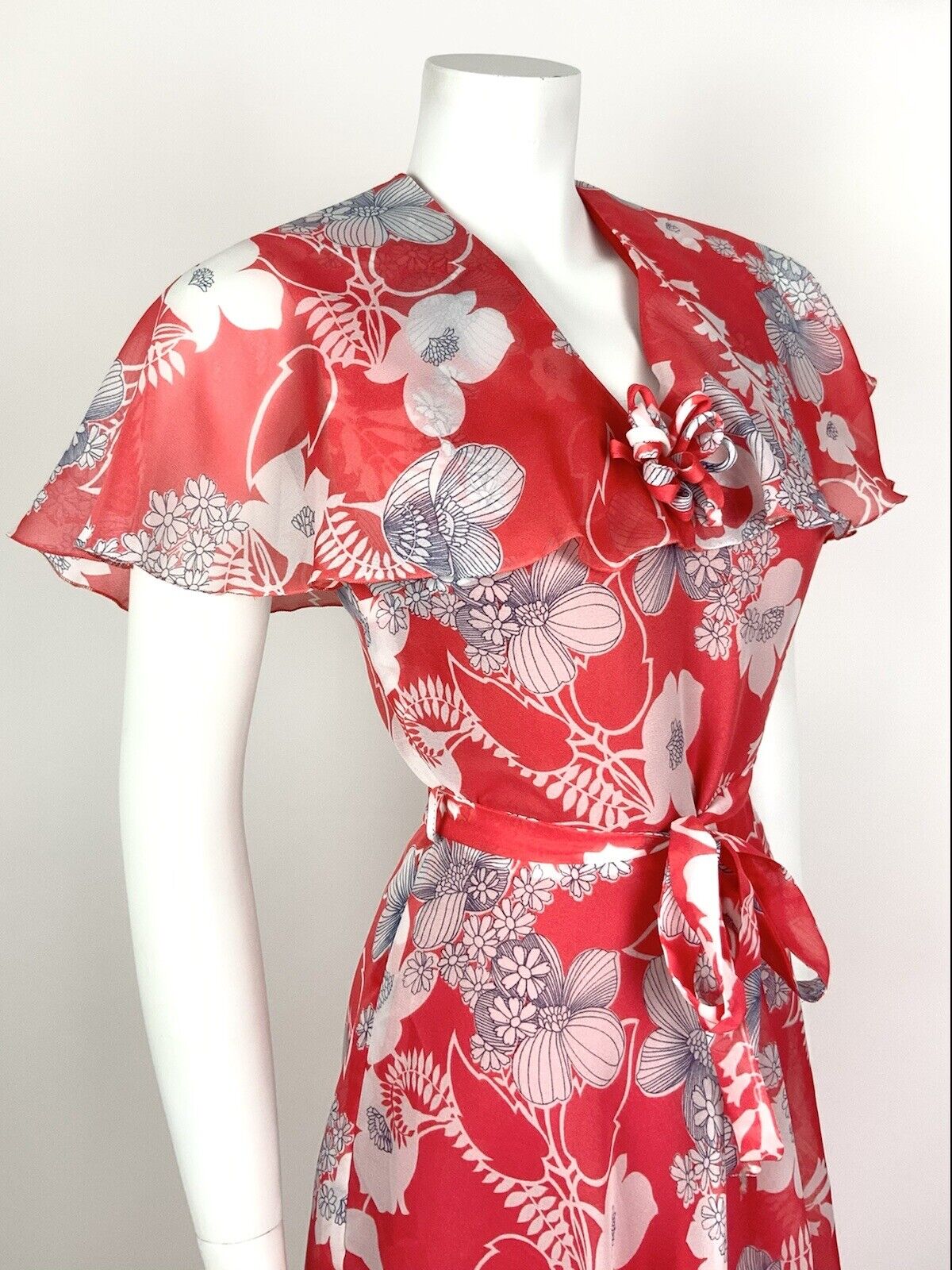 VINTAGE 60s 70s RED WHITE BLUE FLORAL CAPE SLEEVE SHEER SUMMER DRESS 8 10