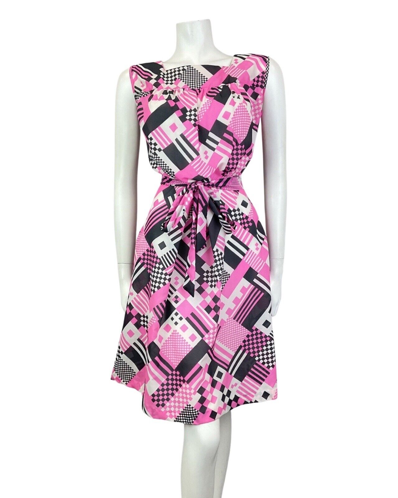 VINTAGE 60s 70s PINK BLACK WHITE GEOMETRIC CHECKERBOARD BELTED MOD DRESS 12 14