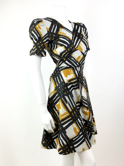 VINTAGE 60s 70s WHITE BLACK YELLOW GEOMETRIC CHECKED PUFF SLEEVE TEA DRESS 10