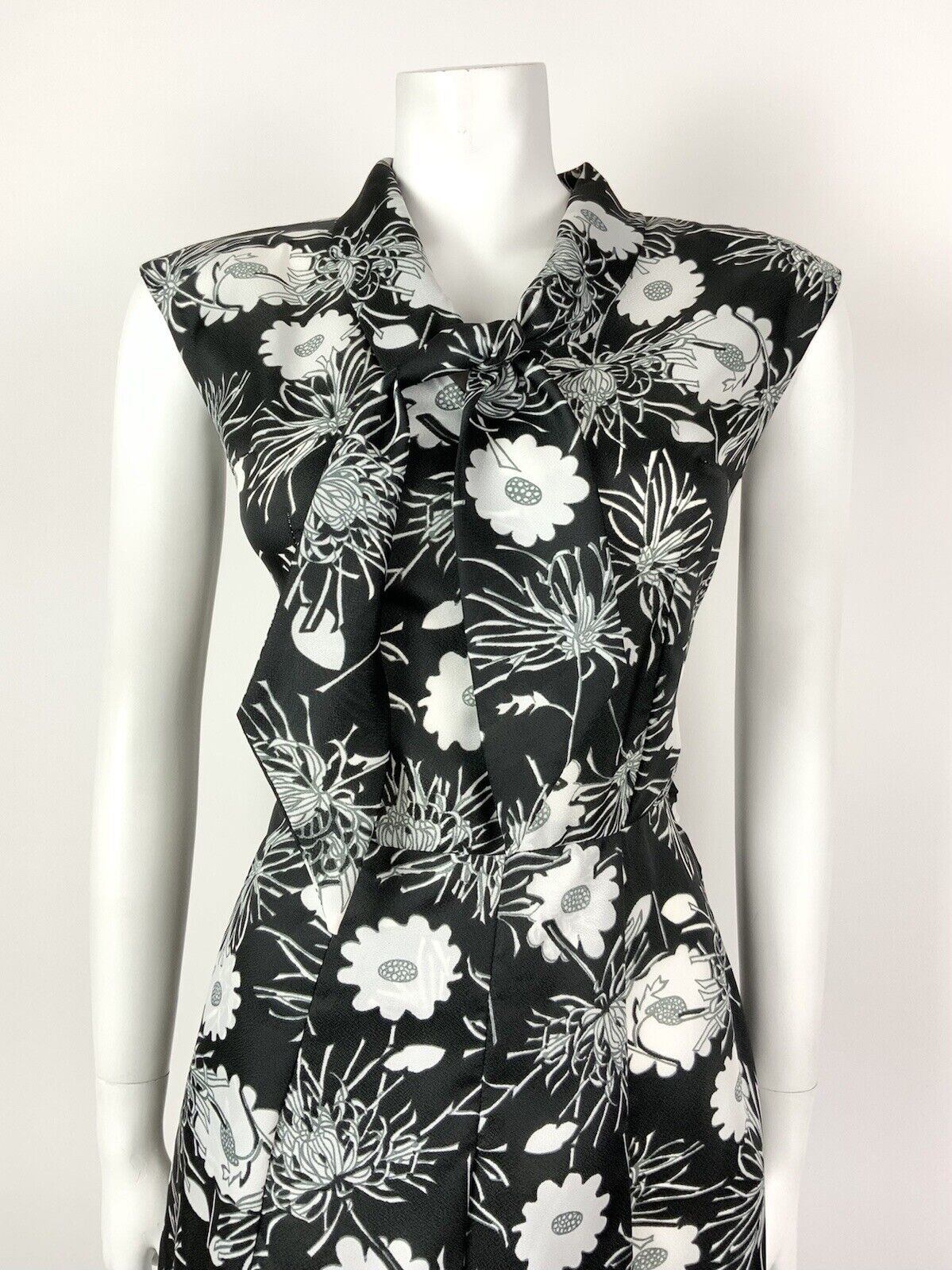 VINTAGE 60s 70s BLACK GREY WHITE FLORAL BOW SHAWL SLEEVELESS DRESS 10 12