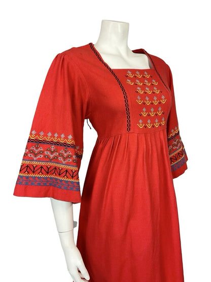 VTG 60S 70S RED BLACK YELLOW HIPPY BOHO CROSS STITCH EMBROIDERED SMOCK DRESS 10