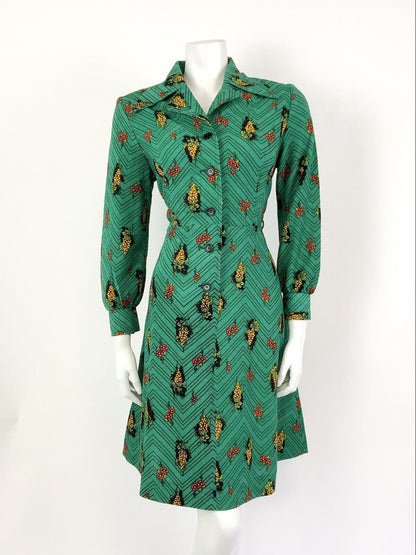 VTG 60s 70s GREEN BLACK YELLOW ZIG-ZAG GRAPES FLORAL DAGGER SHIRT DRESS 12 14