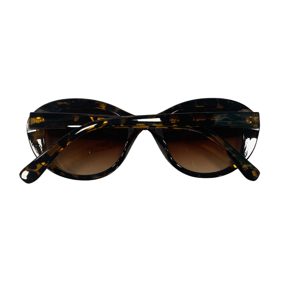 TORTOISE STYLE ROUND OVAL VINTAGE STYLE 60s SUNGLASSES