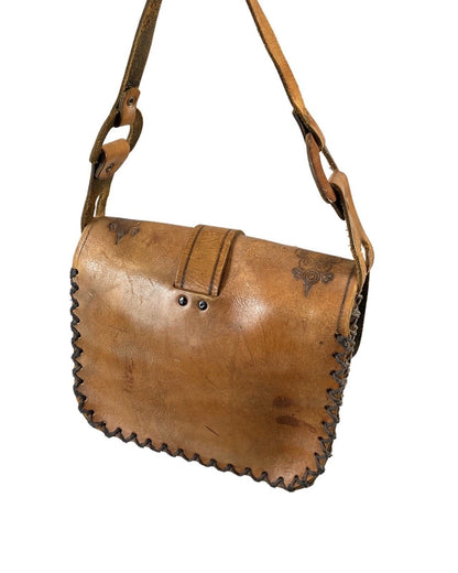 VINTAGE 60s 70s TAN BROWN SPIRAL STAMPED LEATHER BOHO FOLK SHOULDER BAG