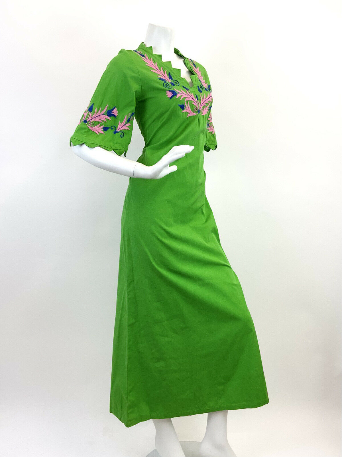 VINTAGE 60s 70s GREEN PINK BLUE FLORAL EMBROIDERED MOD PSYCHEDELIC MAXI DRESS 8