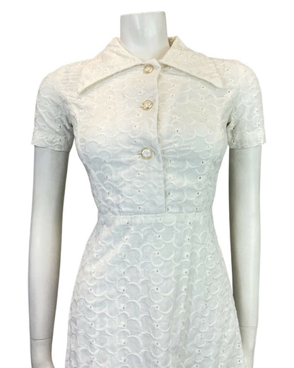 VINTAGE 60s 70s WHITE EMBROIDERED CUT-WORK DAGGER COLLAR MOD SHIRT DRESS 6 8