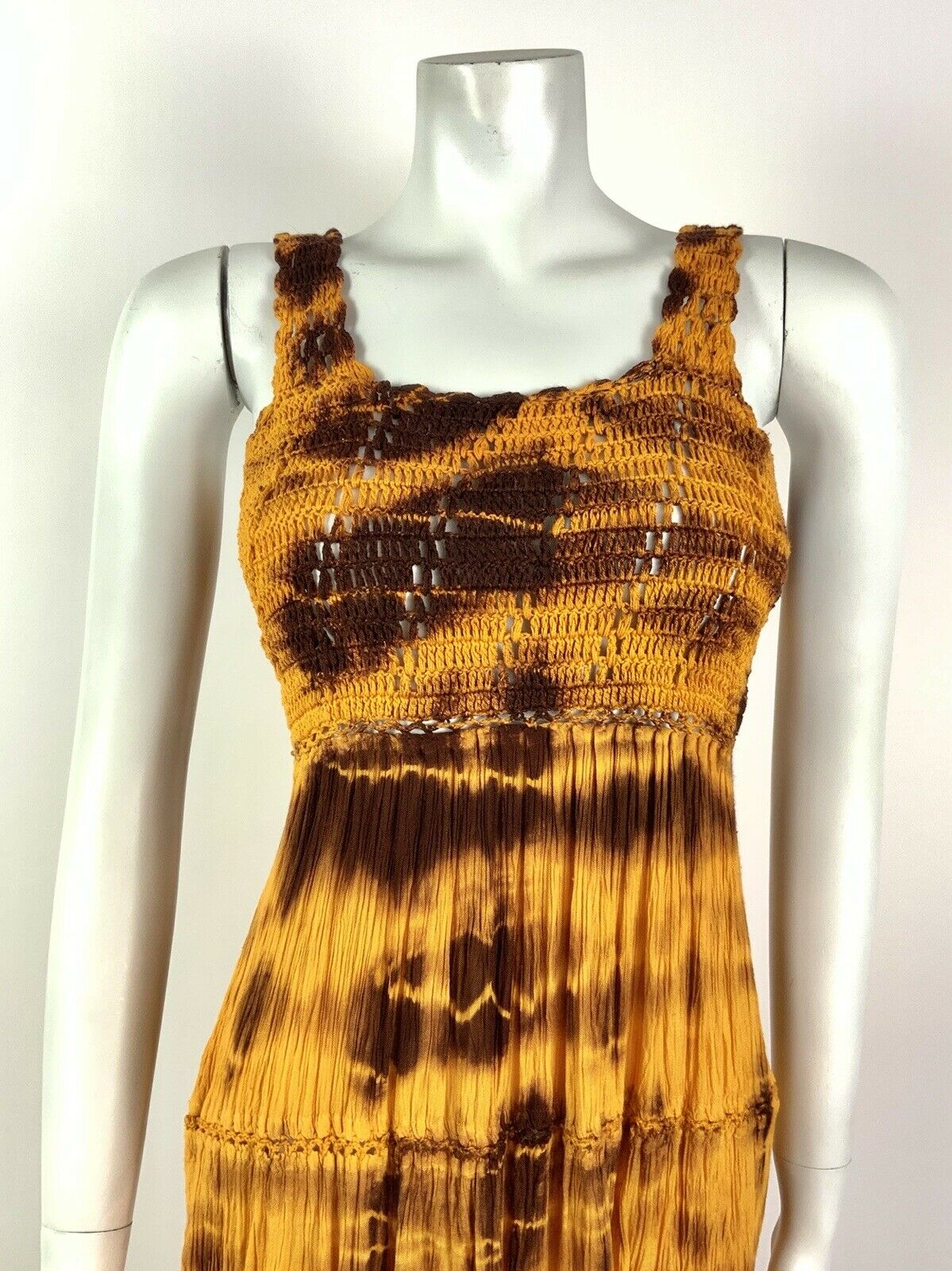 VINTAGE 60s 70s YELLOW BROWN CROCHETED TIE-DYE SUMMER SLEEVELESS BOHO DRESS 8