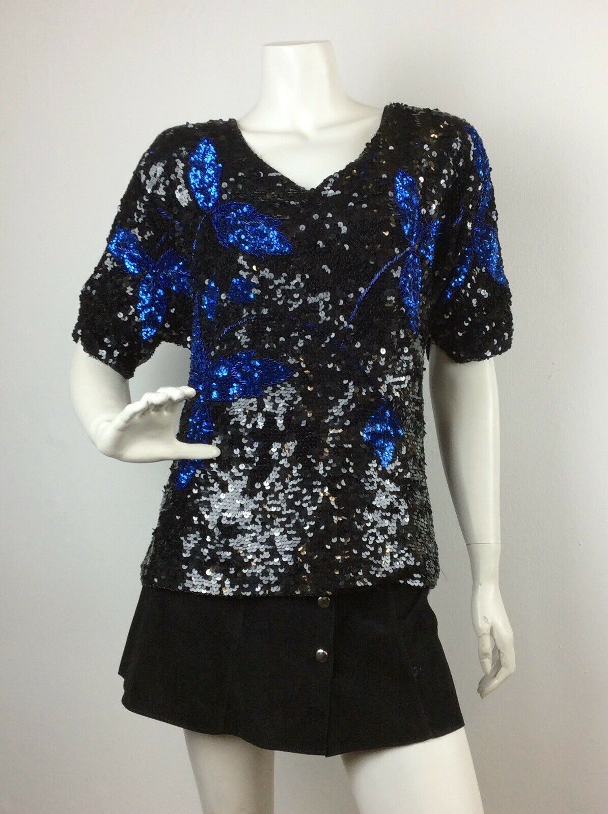 VINTAGE 70’S TOP, BLACK, BLUE SEQUINS, FLOWER PATTERN, PARTY / EVENING, 14 16