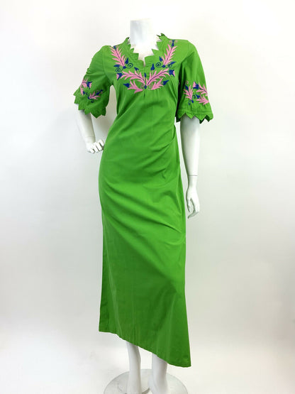 VINTAGE 60s 70s GREEN PINK BLUE FLORAL EMBROIDERED MOD PSYCHEDELIC MAXI DRESS 8