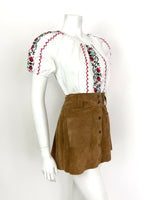 VTG 70s WHITE RED APPLE BLACK FLORAL EMBROIDERED PEASANT FOLK BLOUSE TOP 10 12