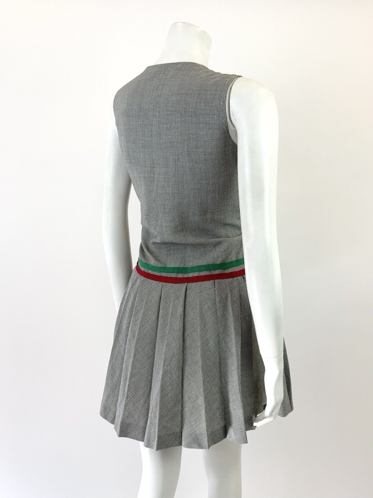 VTG 60s 70s BLACK WHITE HOUNDSTOOTH V-NECK PLEATED MOD PREPPY PINAFORE DRESS 10