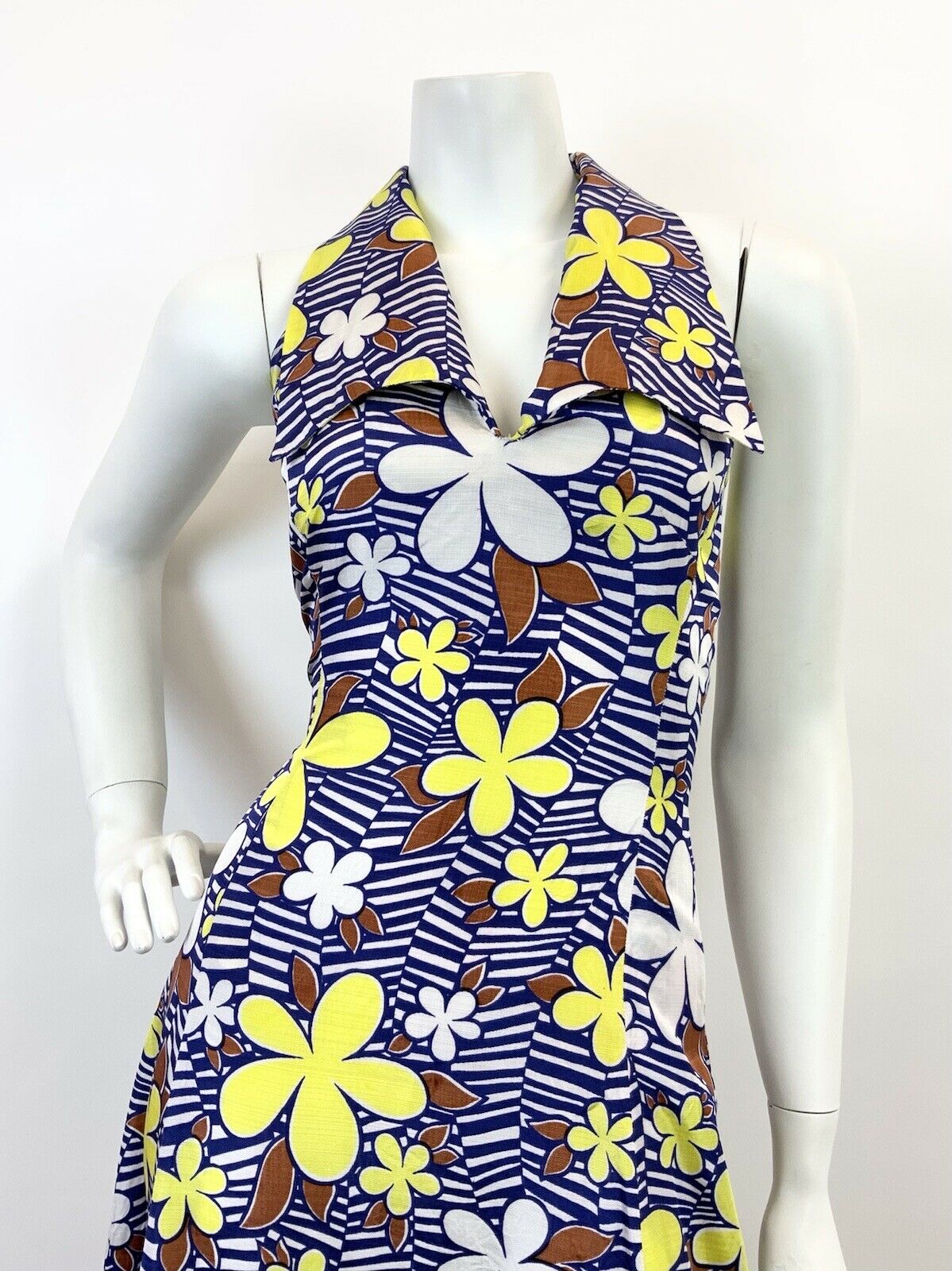 VTG 60s 70s BLUE WHITE YELLOW CHEVRON STRIPED FLORAL MOD HALTER MAXI DRESS 10