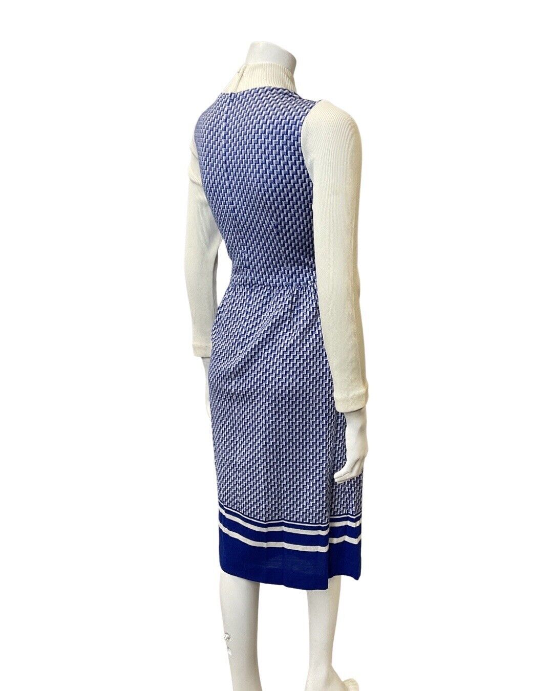 VINTAGE 70s BLUE WHITE GEOMETRIC ZIG-ZAG KNITTED LONG-SLEEVE MIDI DRESS 8 10