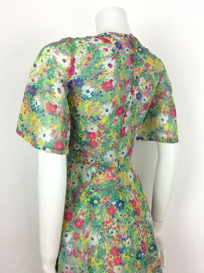 VINTAGE 60s 70s GREEN WHITE PSYCHEDELIC FLORAL BELL SLEEVE TEA DRESS 8