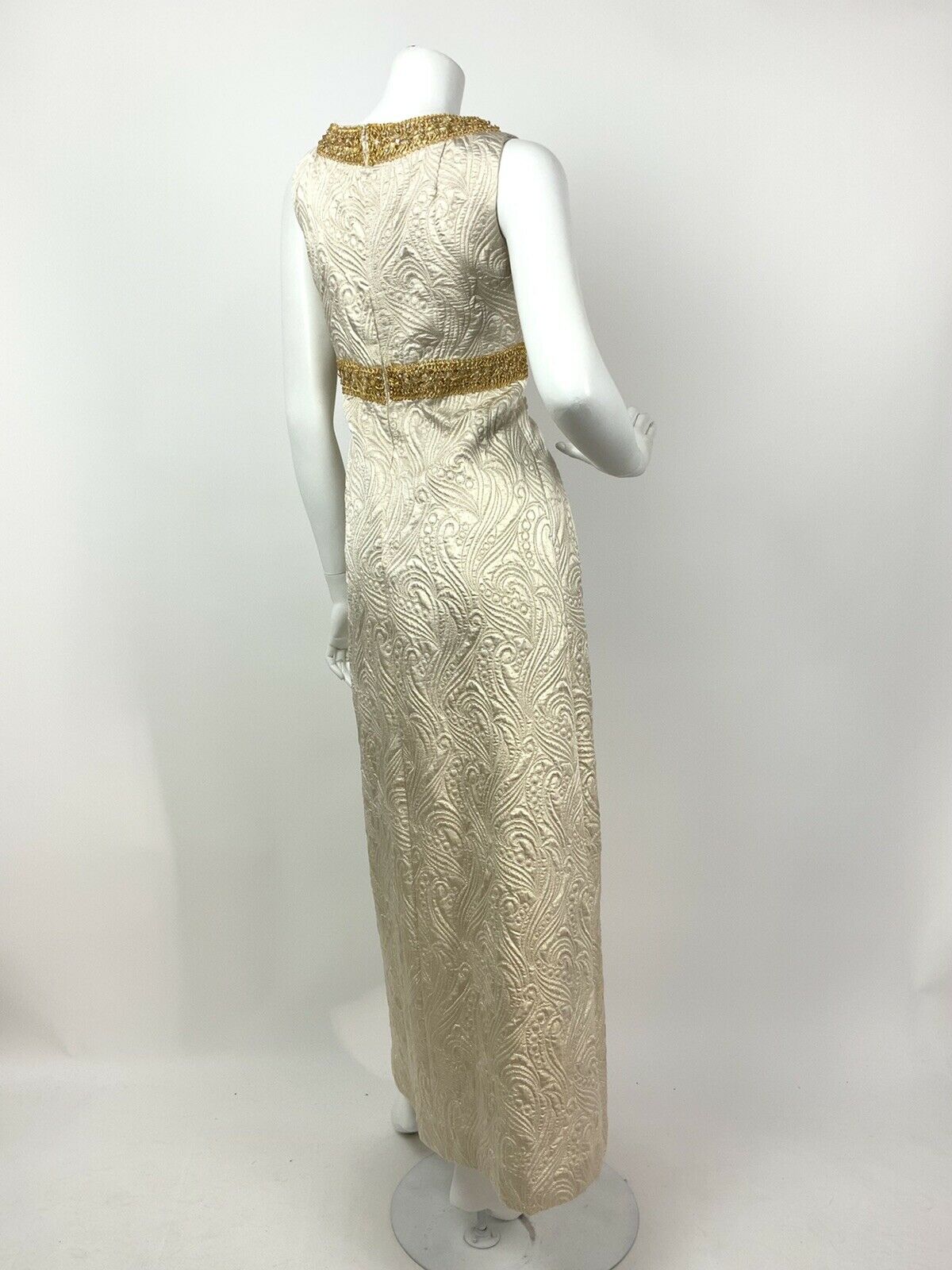 VINTAGE 60s 70s IVORY GOLD DIAMANTE PAISLEY SWIRL QUILTED GLAM MAXI DRESS 8