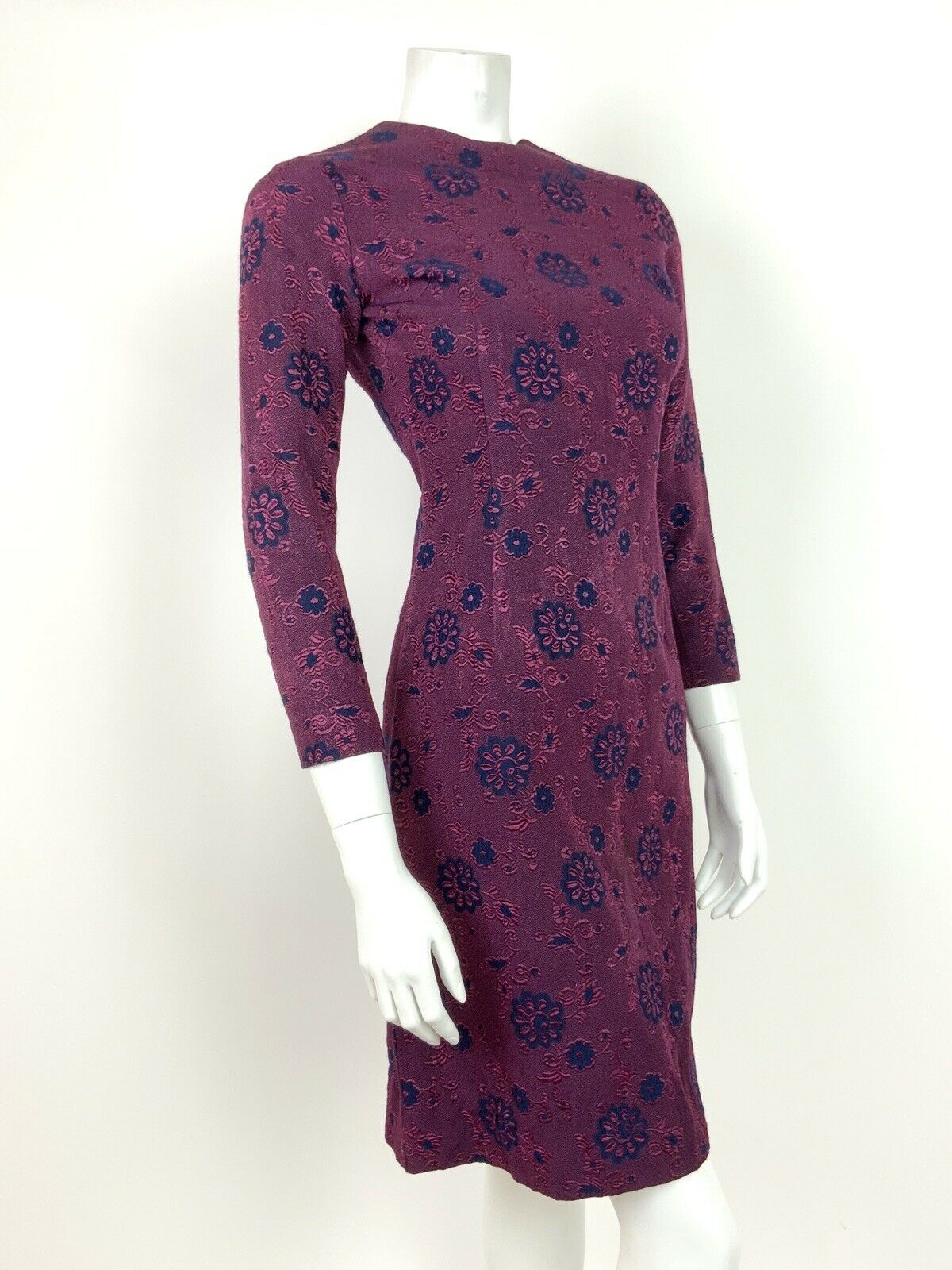 VINTAGE 60s 70s BLUE PURPLE TWO-TONED FLORAL EMBROIDERED WIGGLE DRESS 8