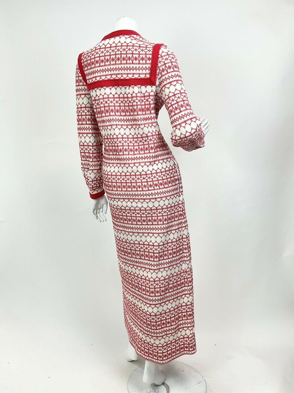 VINTAGE 60s 70s WHITE RED NORDIC SWEDISH GEOMETRIC KNITTED MAXI DRESS 12 14