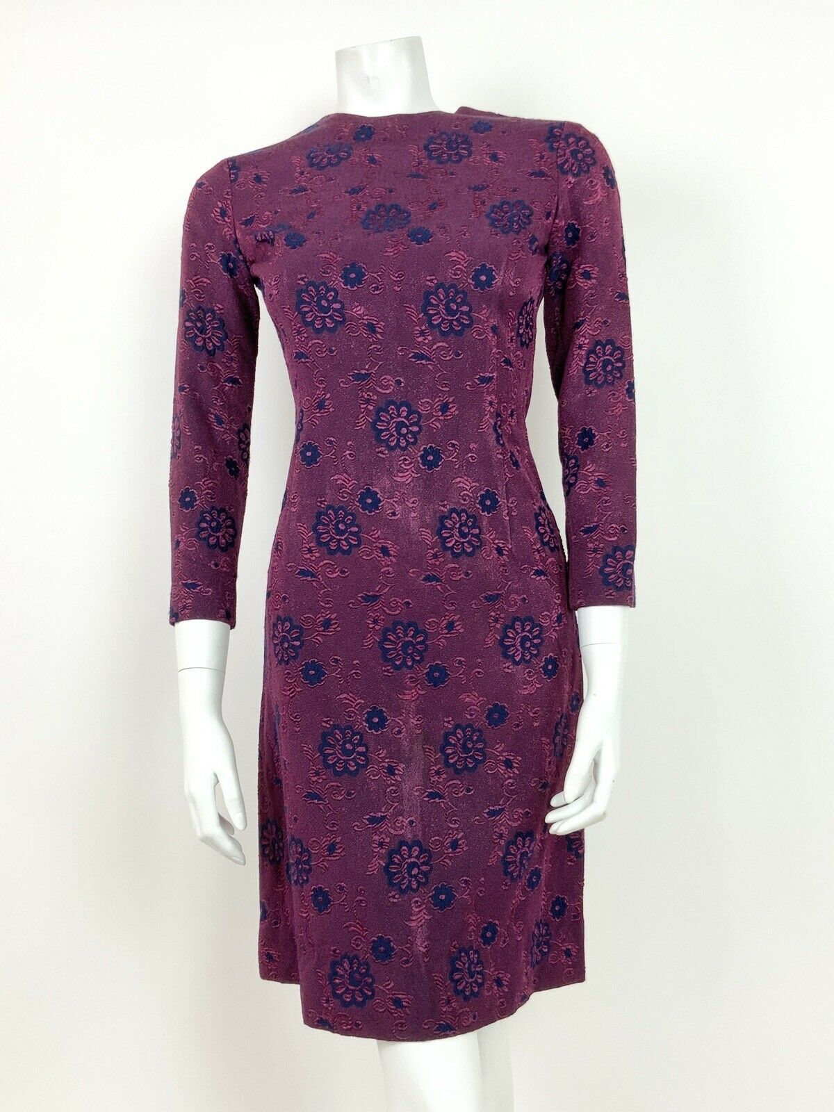 VINTAGE 60s 70s BLUE PURPLE TWO-TONED FLORAL EMBROIDERED WIGGLE DRESS 8