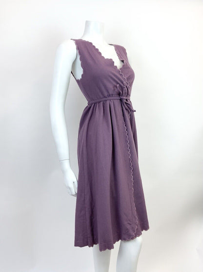 VINTAGE 60s 70s PURPLE SCALLOPED WRAP SLEEVELESS WOOL DRESS 8 10