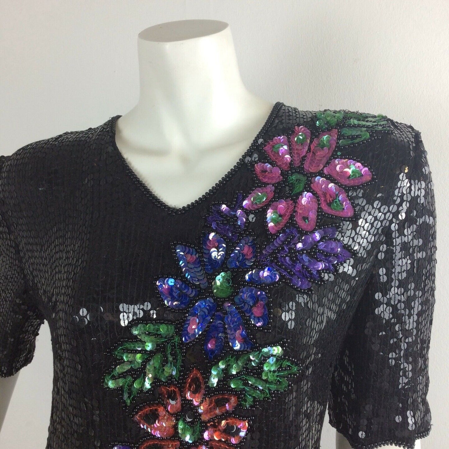 VINTAGE 80S SEQUIN BLACK PINK PURPLE, GREEN BLUE FLOWER TOP 10 12