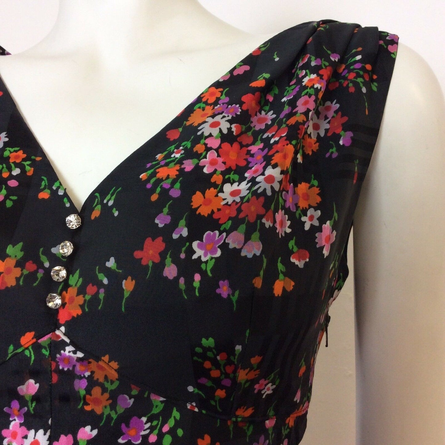 VINTAGE 1970s SLEEVELESS BLACK DITSY FLORAL MAXI DRESS DIAMANTE BUTTONS 8 10