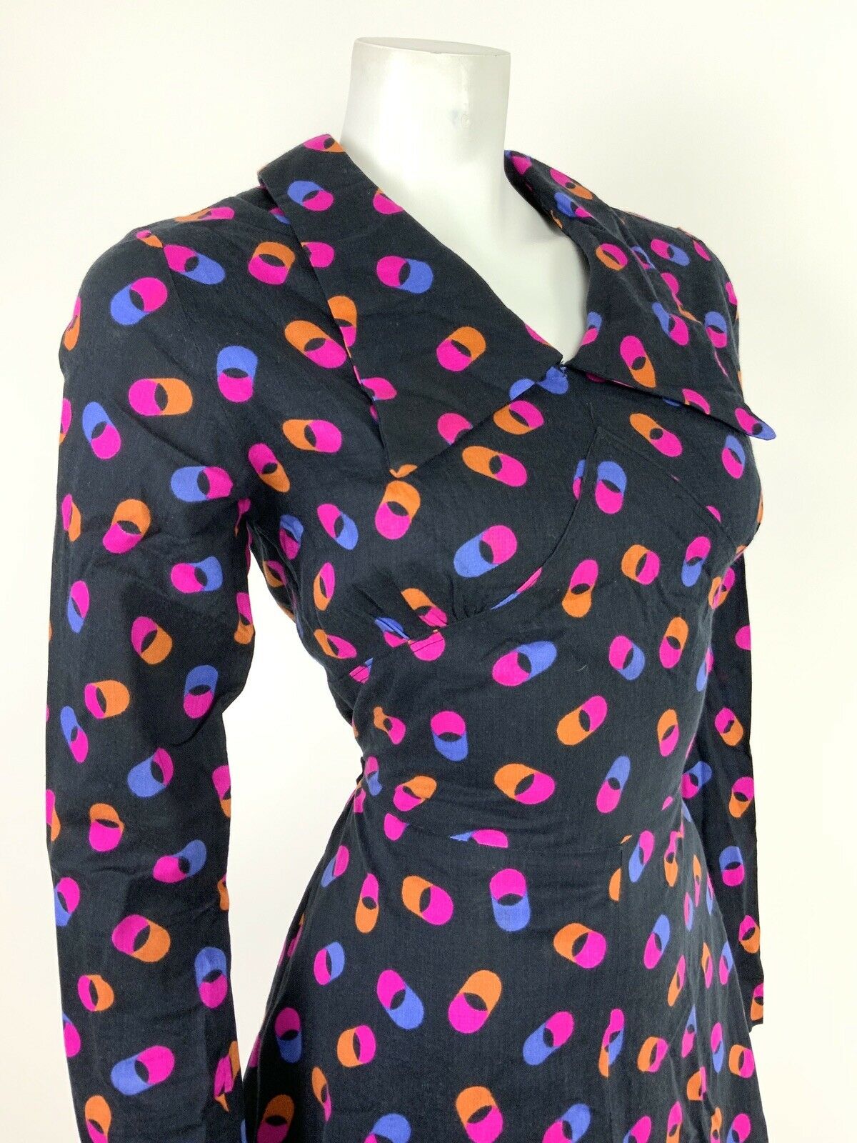 VINTAGE 60s 70s BLACK PINK ORANGE BLUE GEOMETRIC HIPPY DAGGER COLLAR DRESS 8 10