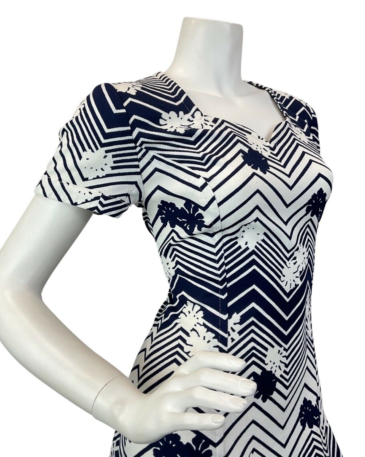 VINTAGE 60s 70s WHITE NAVY BLUE ZIG-ZAG FLORAL OP-ART MOD MAXI DRESS 10 12