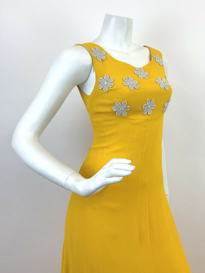 VTG 60s 70s SUNSHINE YELLOW SILVER FLOWER POWER EMPIRE LINE MOD MAXI DRESS 4 6