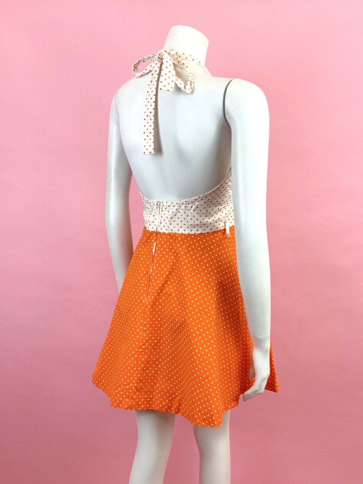 VINTAGE 60s 70s WHITE ORANGE POLKA-DOT MOD HALTER MINI SUMMER DRESS 6 8