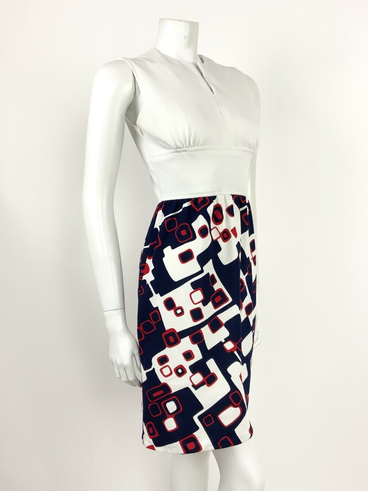 VINTAGE 60s 70s WHITE BLUE RED GEOMETRIC SQUARE MOD SLEEVELESS DRESS 8 10