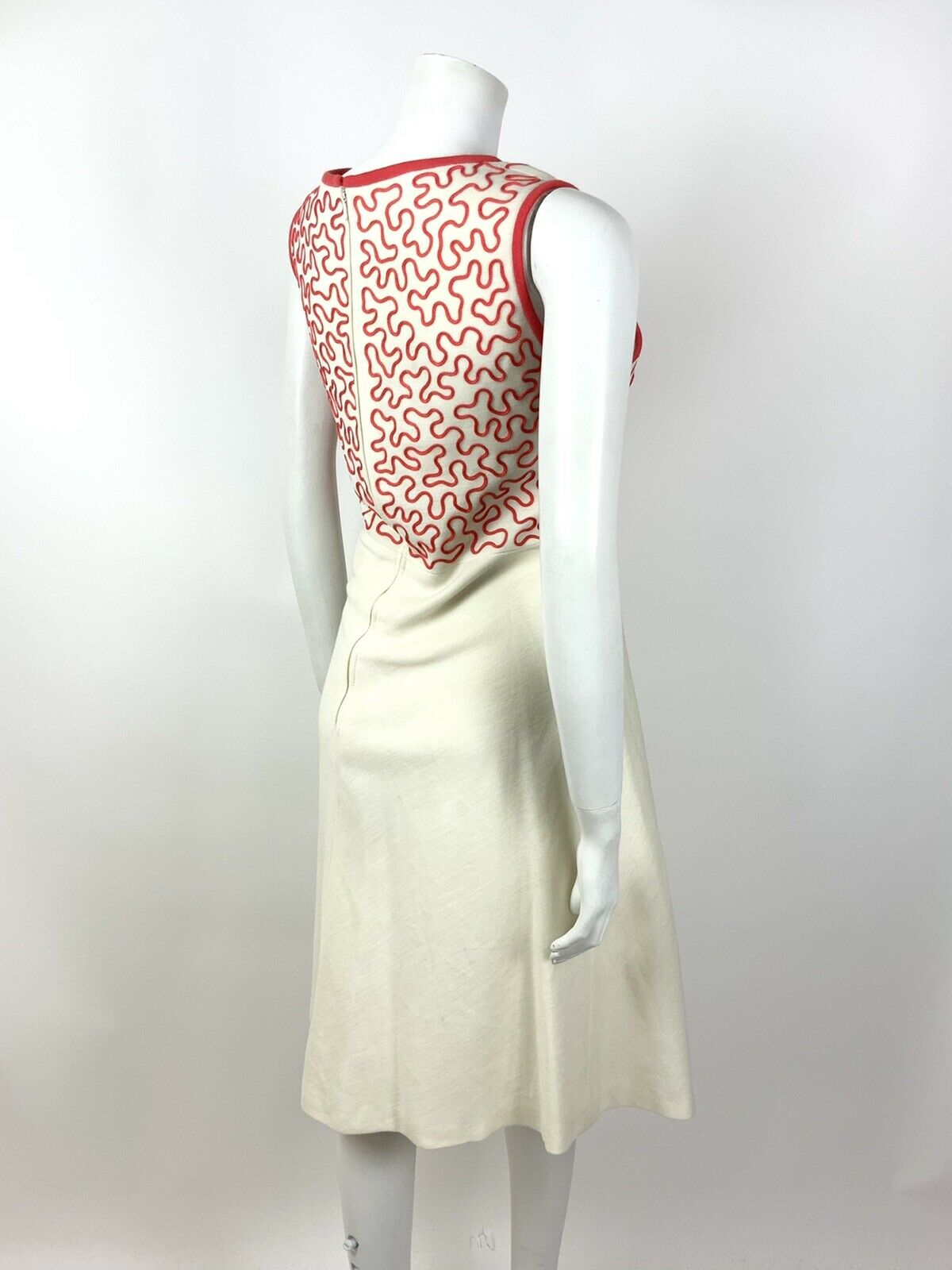 VINTAGE 60s 70s CREAM RED BRAIDED SQUIGGLE SLEEVELESS MIDI DRESS 16