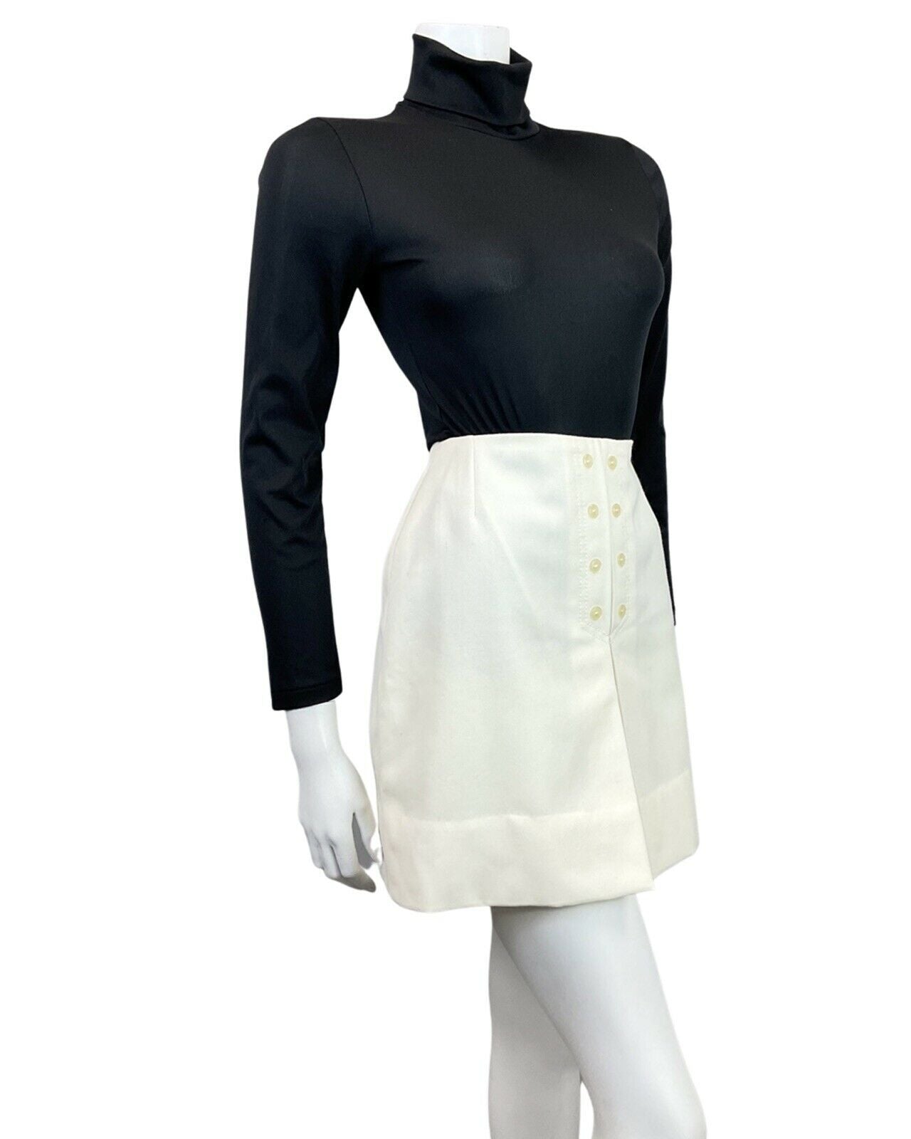 VINTAGE 60s 70s BRIGHT WHITE MOD MINI SHORT SKIRT 8