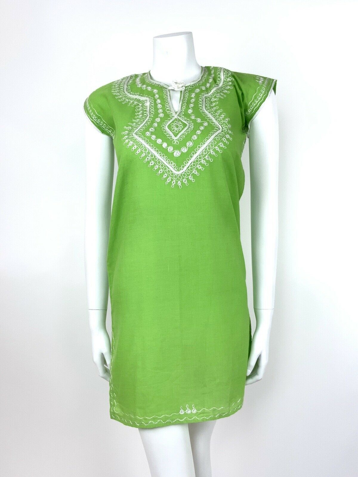 VINTAGE 60s 70s LIME GREEN COTTON KAFTAN WHITE EMBROIDERED ETHNIC 6 8