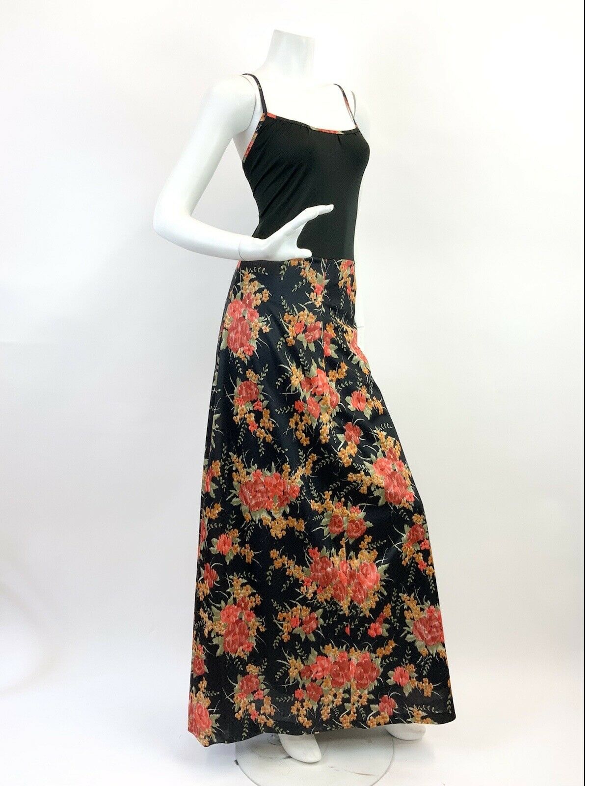 VINTAGE 60s 70s BLACK RED GREEN FLORAL SPAGHETTI STRAP SUMMER MAXI DRESS 10