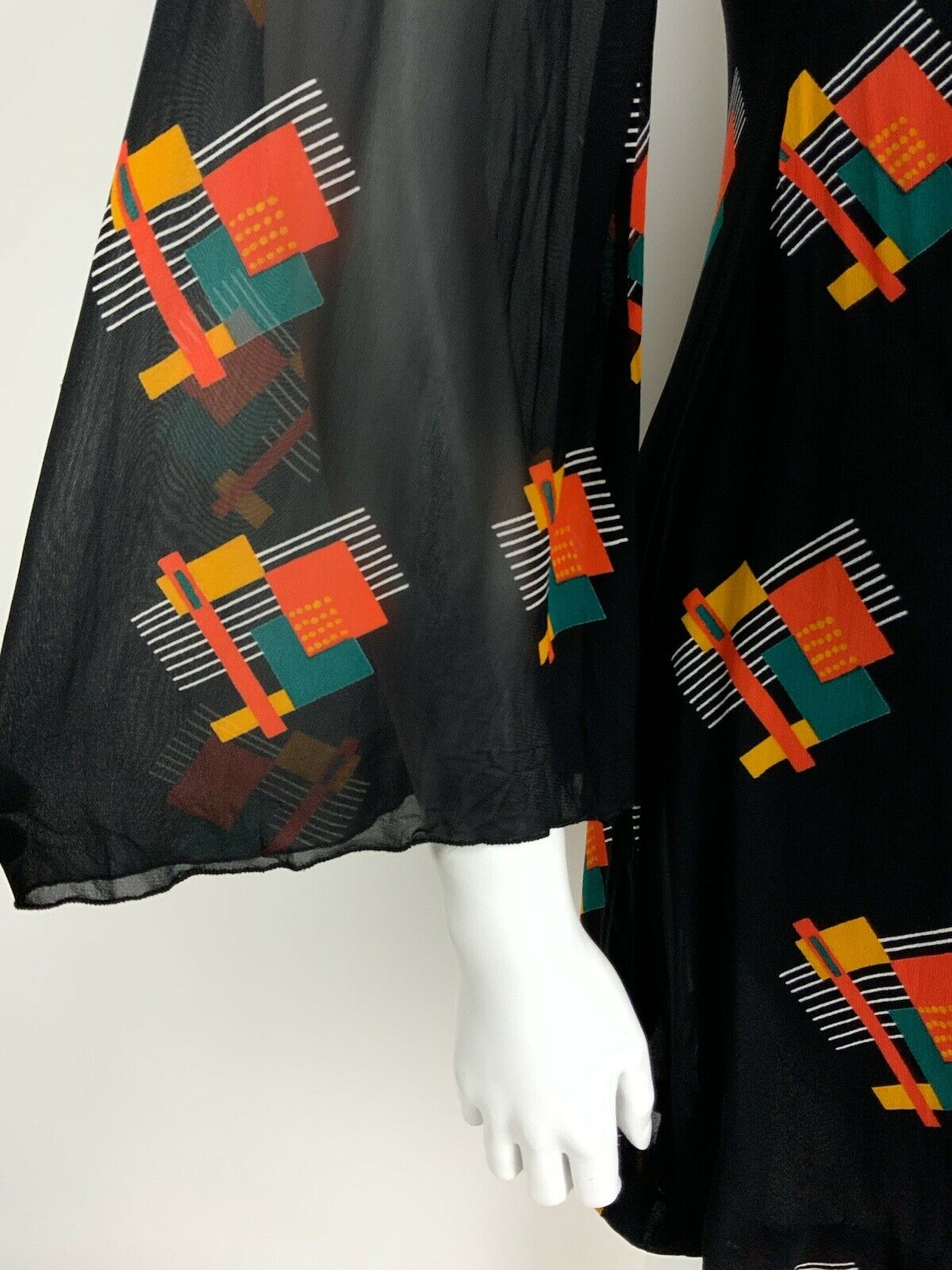 VTG 60s 70s BLACK ORANGE GREEN GEOMETRIC SHEER ANGEL SLEEVE EMPIRE LINE DRESS 8