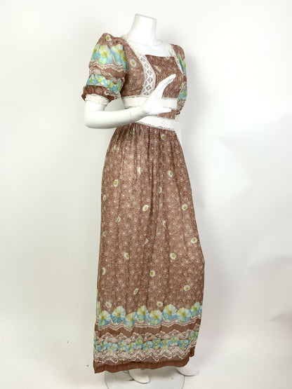 VTG 60s 70s BROWN WHITE BLUE FLORAL DOTTY LACE BOHO FOLK PRAIRIE MAXI DRESS 8