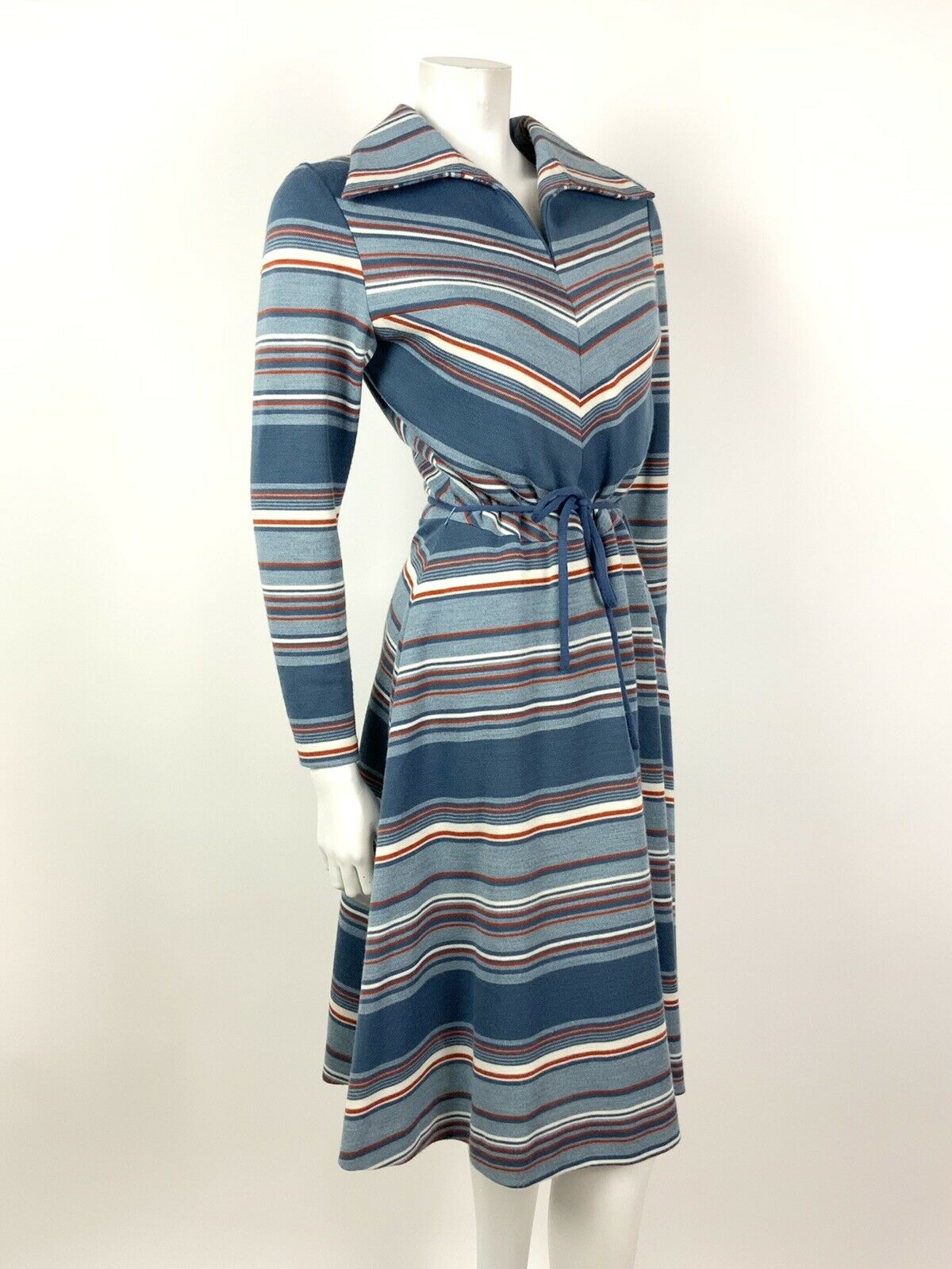 VINTAGE 60s 70s BLUE WHITE RED STRIPED WING COLLAR BELTED WOOL SWING DRESS 12