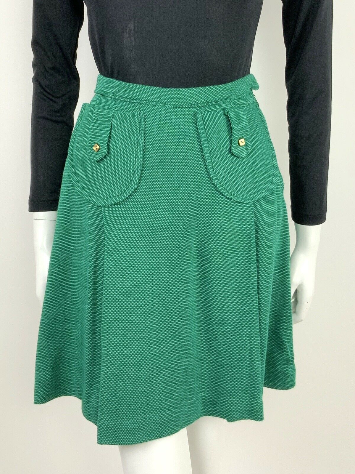 VINTAGE 60s 70s APPLE GREEN MINT DOTTY MOD SHORT FLARED SKIRT 4