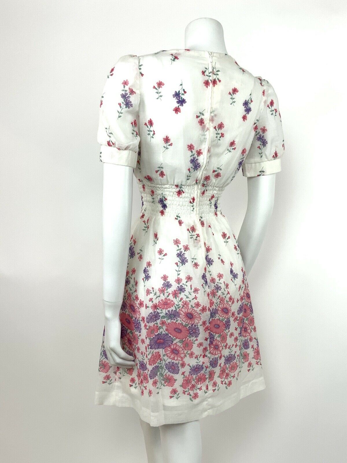 VINTAGE 60s 70s COTTON SUMMER DRESS FLORAL WHITE PINK PURPLE SWEETHEART 8 10