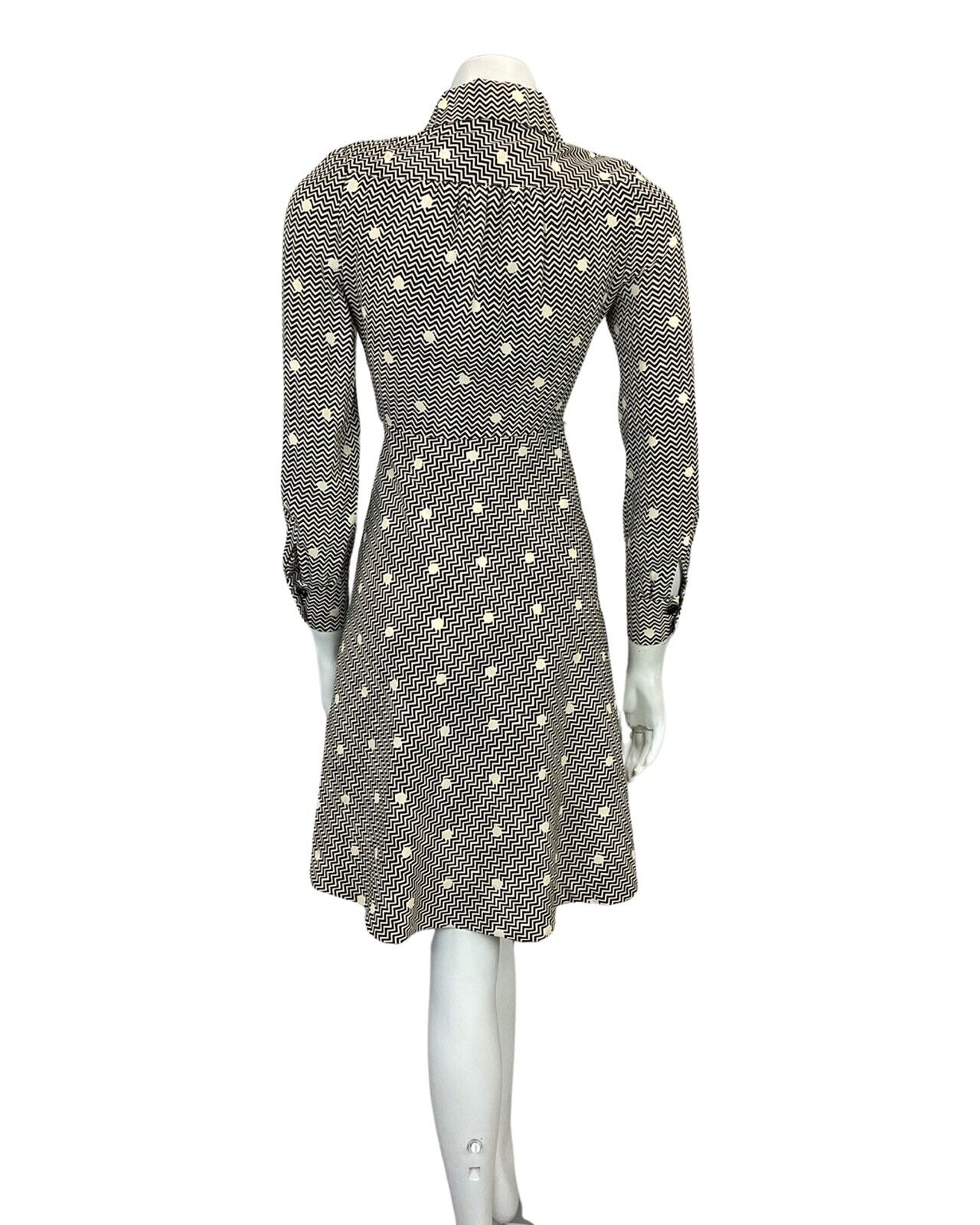 VINTAGE 60s 70s CREAM BLACK POLKA DOT ABSTRACT PRINT DAGGAR COLLAR MIDI DRESS 6