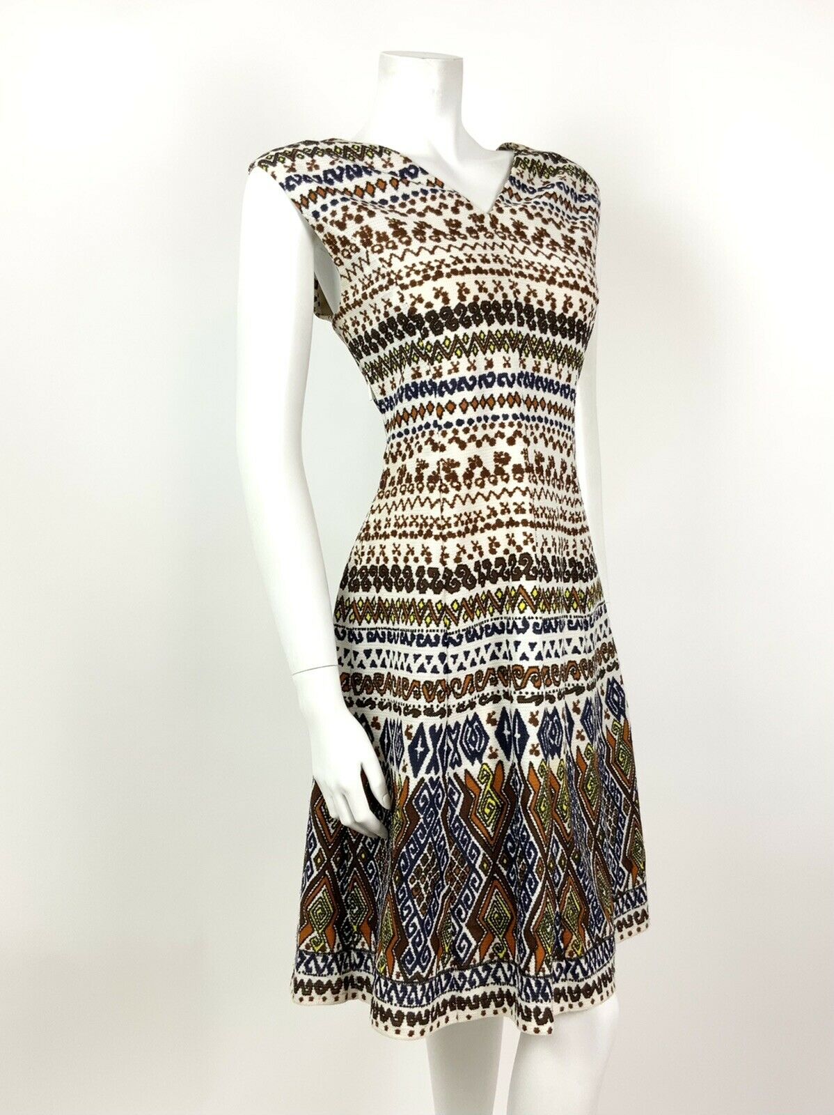 VINTAGE 60s 70s WHITE BROWN BLUE ORANGE GEOMETRIC AZTEC SLEEVELESS DRESS 14 16