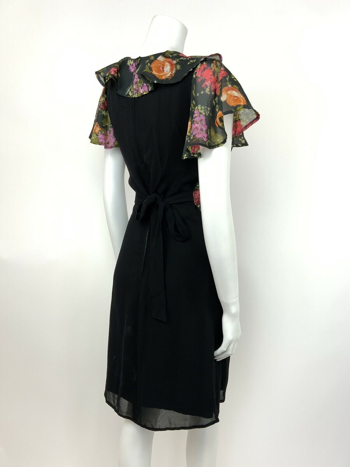 VINTAGE 60s 70s BLACK FLORAL DRESS A-LINE RUFFLE GREEN ORANGE RED 8 10