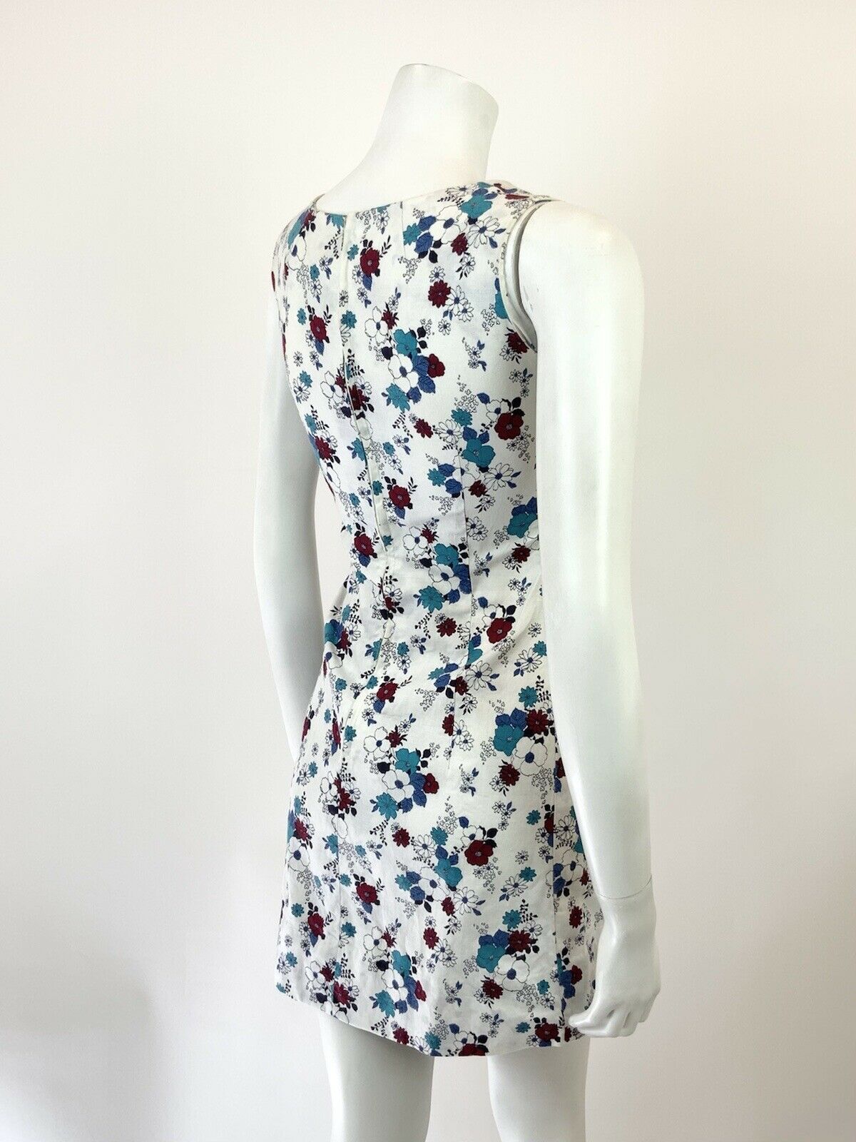 VINTAGE 60s 70s WHITE WINE RED BLUE FLORAL BOHO MOD SLEEVELESS MINI DRESS 8