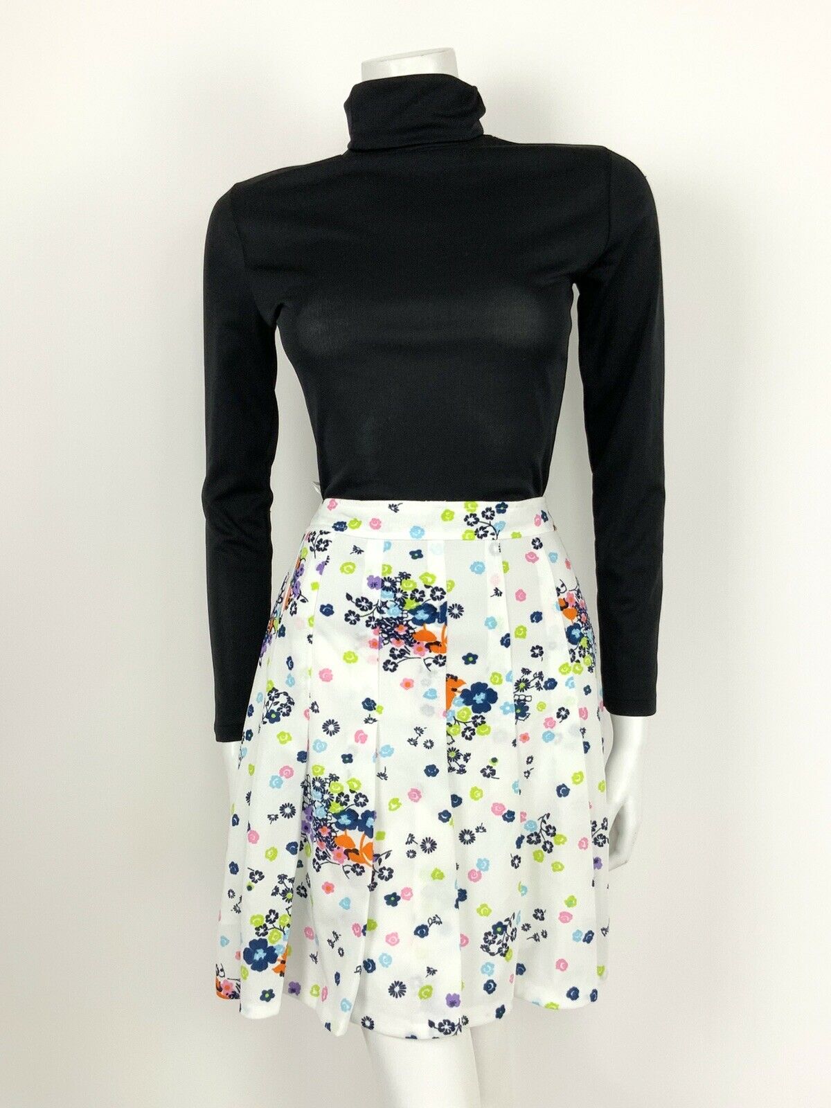 VINTAGE 60s 70s WHITE NAVY BLUE PINK GREEN PINK FLORAL PLEATED HIPPY SKIRT 10