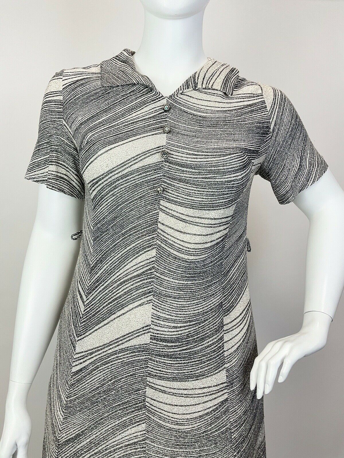 VINTAGE 60s 70s SILVER BLACK WHITE STRIPED LUREX PARTY GLAM SHIRT DRESS 16