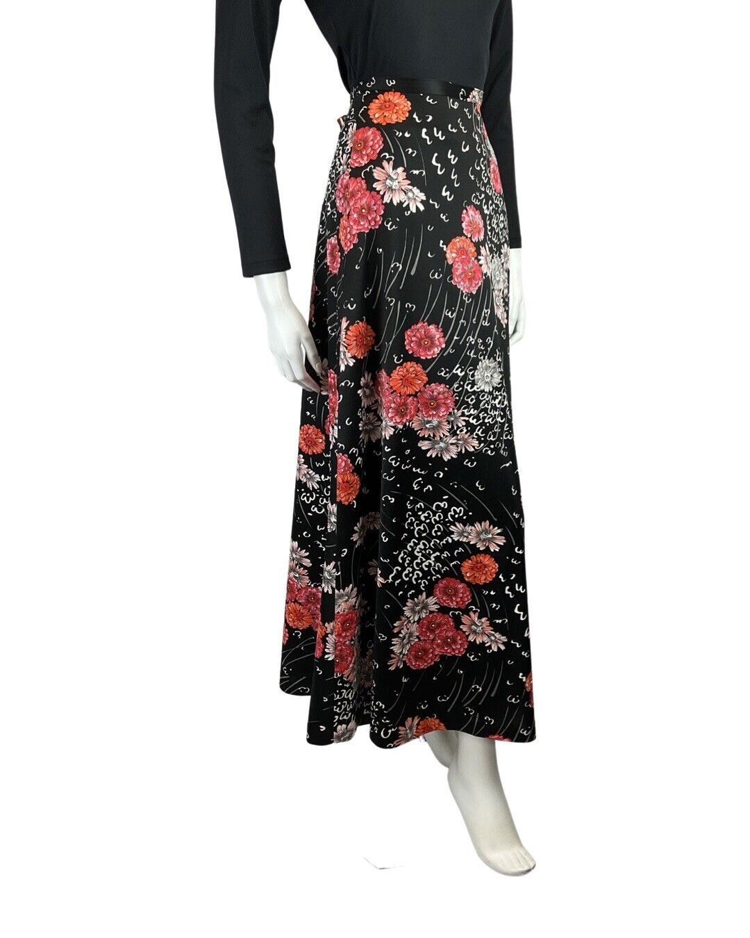 VINTAGE 60s 70s BLACK GREY RED GERBERA FLOWER BOHO MAXI SKIRT 8