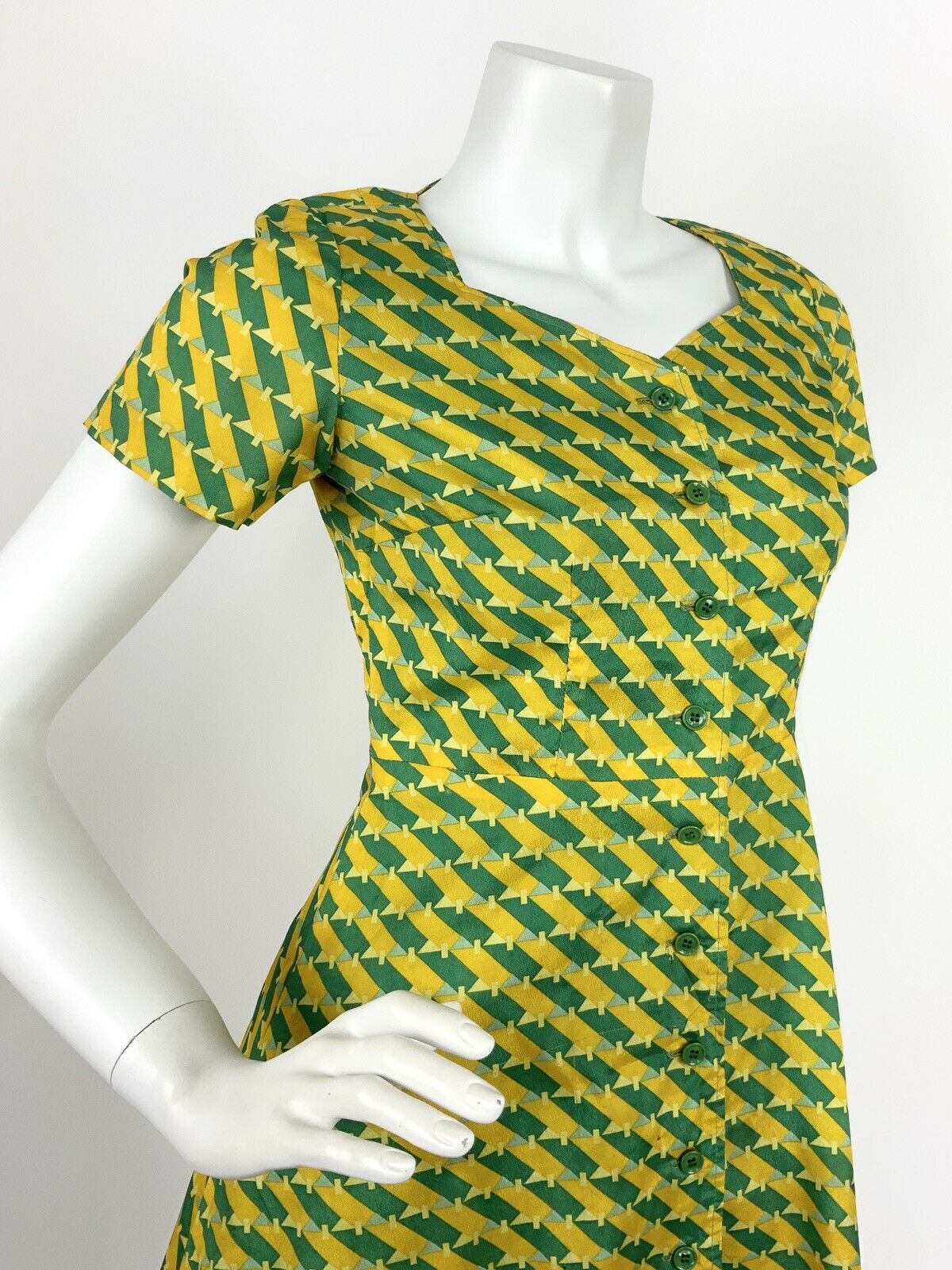 VTG 60s 70s GREEN YELLOW BLUE GEOMETRIC OP-ART SWEETHEART A-LINE MINI DRESS 6