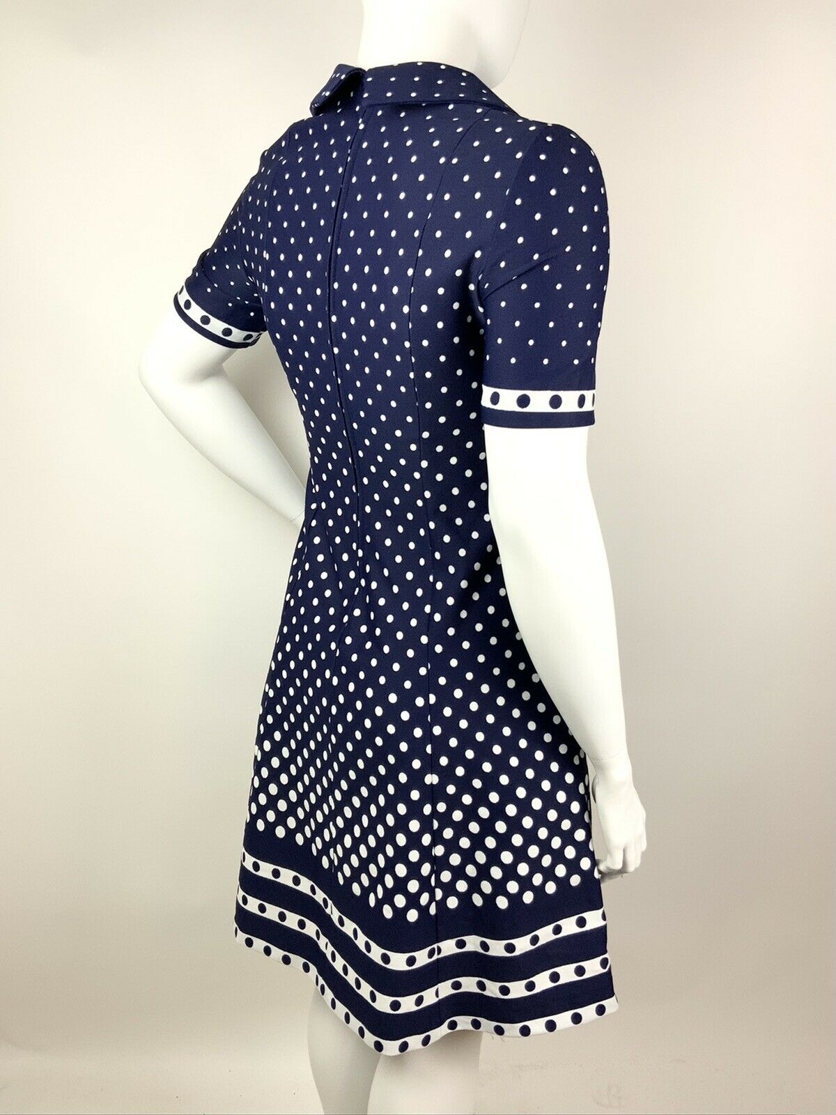 VINTAGE 60s 70s NAVY BLUE WHITE POLKA DOT DAGGER WING COLLAR FLARED DRESS 16