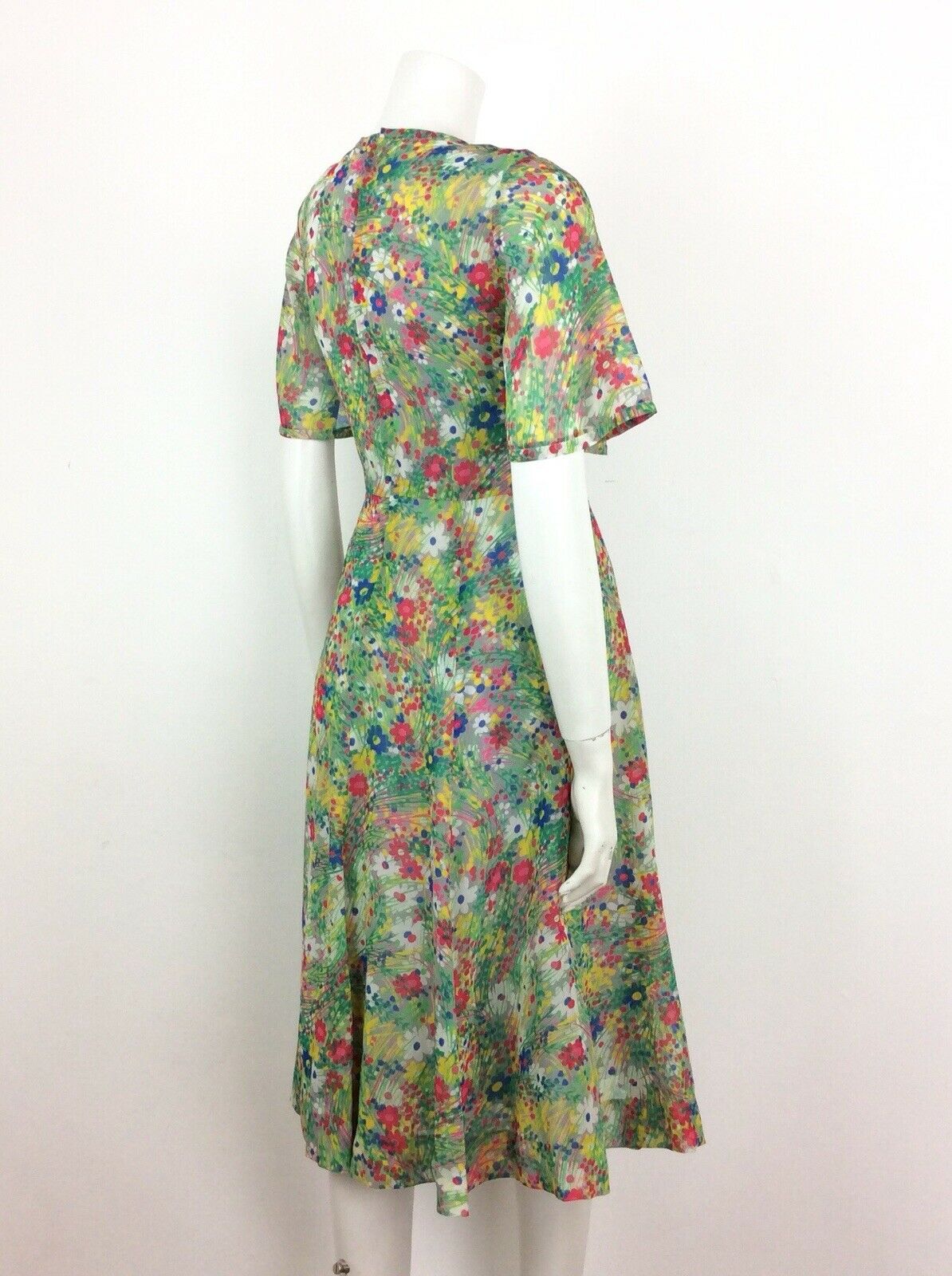 VINTAGE 60s 70s GREEN WHITE PSYCHEDELIC FLORAL BELL SLEEVE TEA DRESS 8